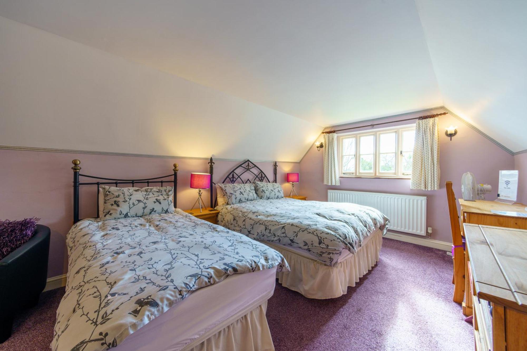 Yallands Farmhouse Тонтон Номер фото